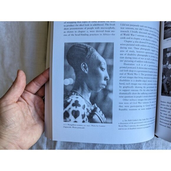 Picturing disability, R Bogdan 1st edition Hardcover book LIKE NEW - Picture 9 of 11